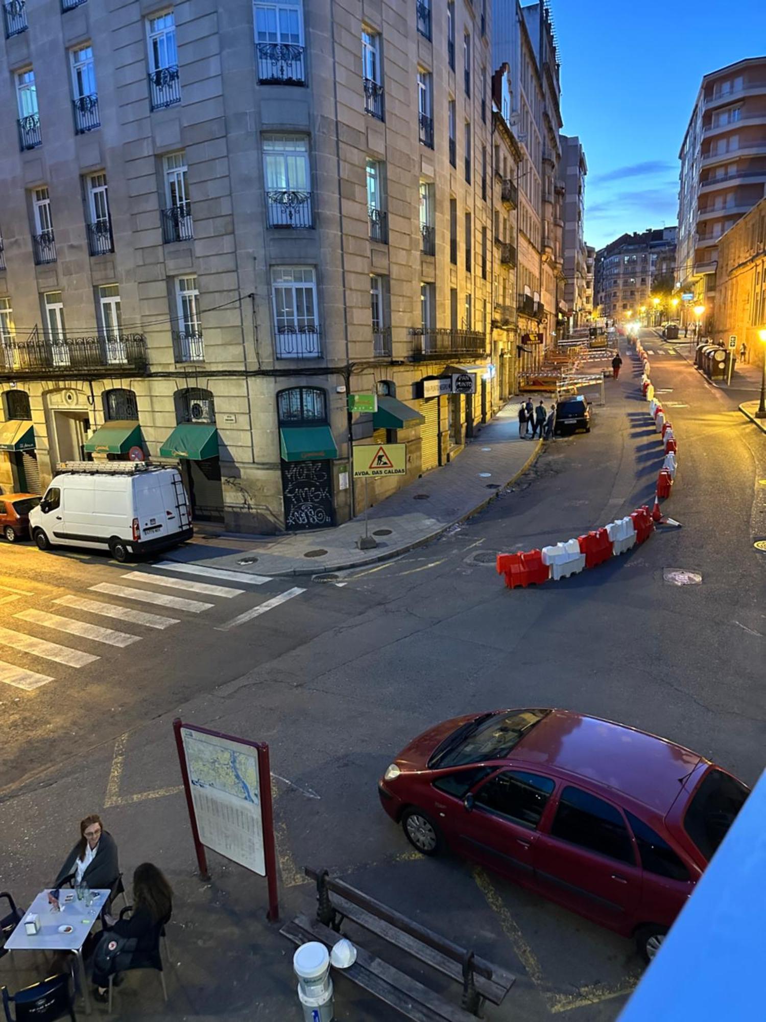 Apartamento Puente Romano Ourense Ngoại thất bức ảnh