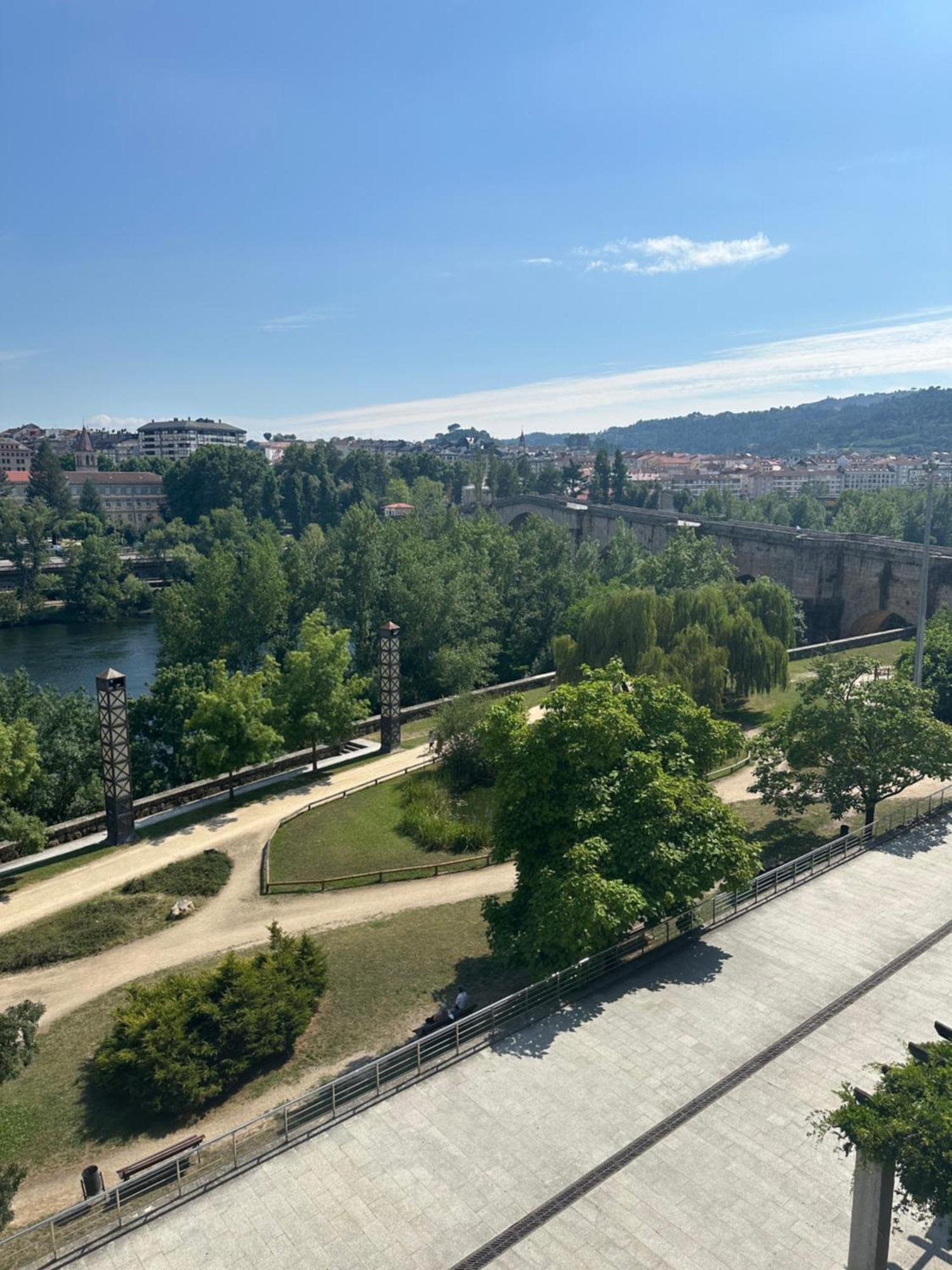 Apartamento Puente Romano Ourense Ngoại thất bức ảnh
